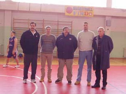 Kosarkaski seminar u Doboju. Nas domacin Zlaja sa predavacima